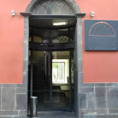 Do Colegio Hotel 4*