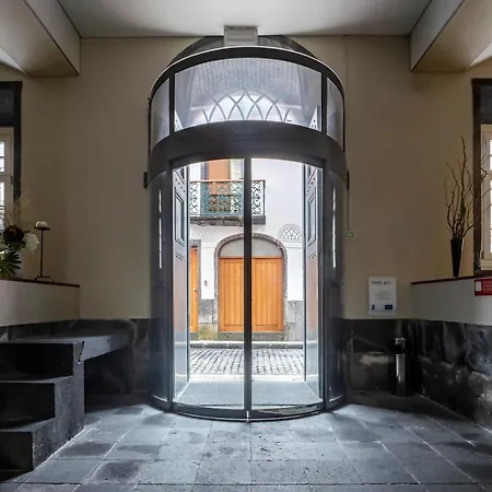 Do Colegio Ponta Delgada (Sao Miguel)