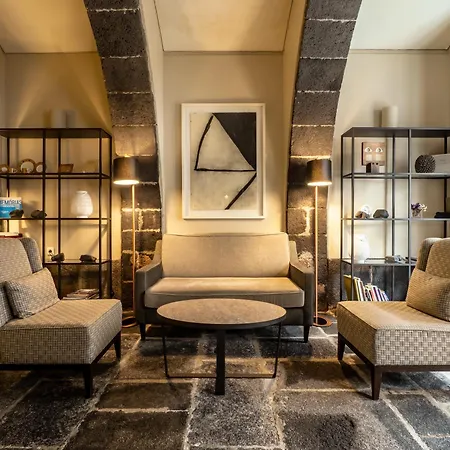 Do Colegio Ponta Delgada (Sao Miguel)