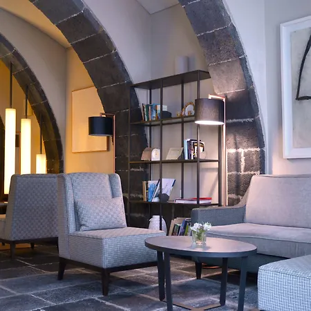 Do Colegio Ponta Delgada (Sao Miguel)