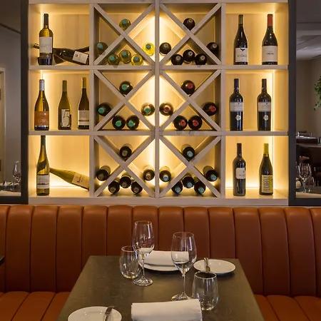 ドゥ コレヒオ ホテル 4*