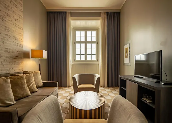 ドゥ コレヒオ ホテル 4*