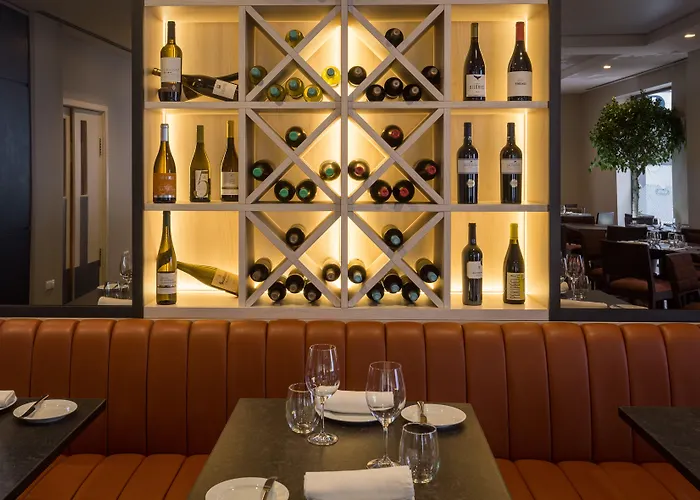 ドゥ コレヒオ ホテル 4*